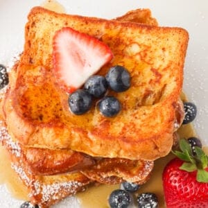 Brioche French toast with strawberries and blueberries